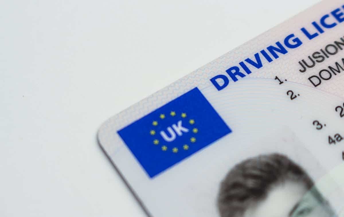 Combien de temps faut-il pour renouveler son permis de conduire ?